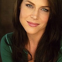 JulieBenz