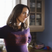 Amy-acker-happy-town