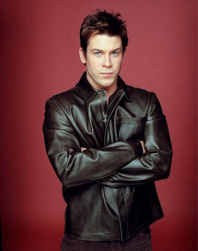 Christian_Kane_Leather_1