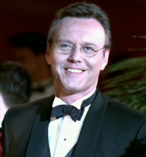 Giles-_Prom472