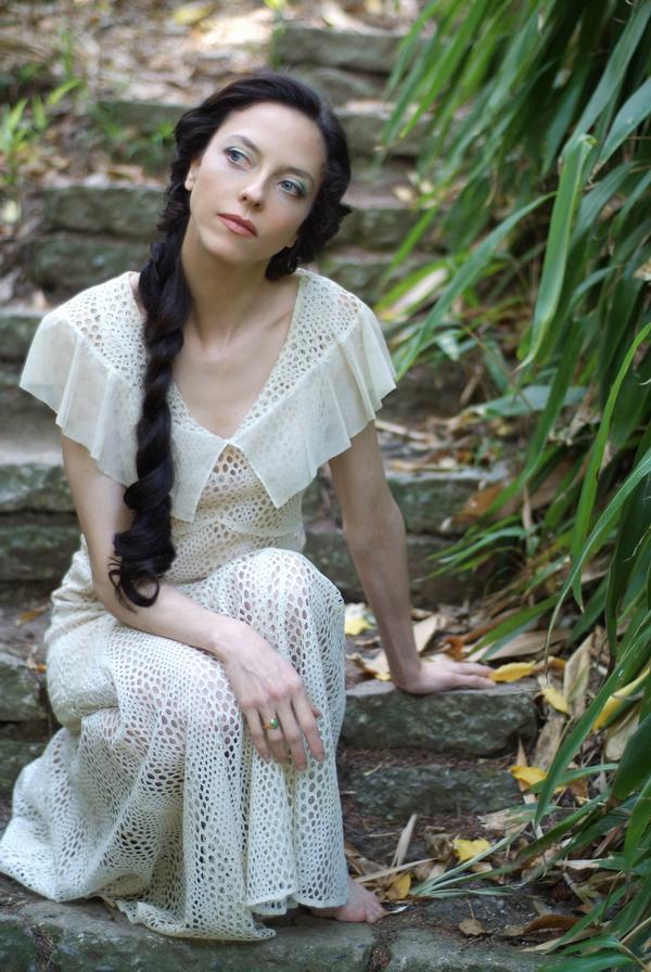Juliet-juliet-landau-2393961-600-896