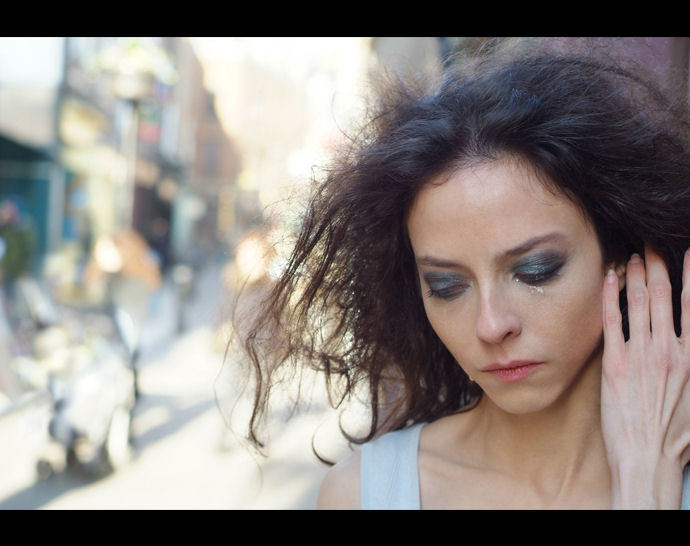 Juliet-juliet-landau-2394053-690-546