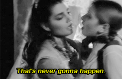 tumblr_ot8fv6US461qjvx7uo3_250.gif