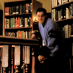tumblr_p200q3ygIe1qjvx7uo2_250.gif