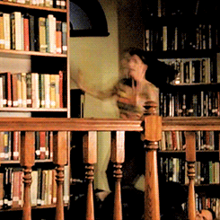 tumblr_p200q3ygIe1qjvx7uo4_250.gif